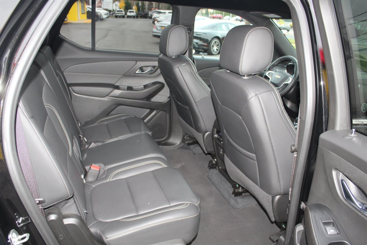 2023 Chevrolet Traverse LT Leather - Photo 14 - Red Bank, NJ 07701