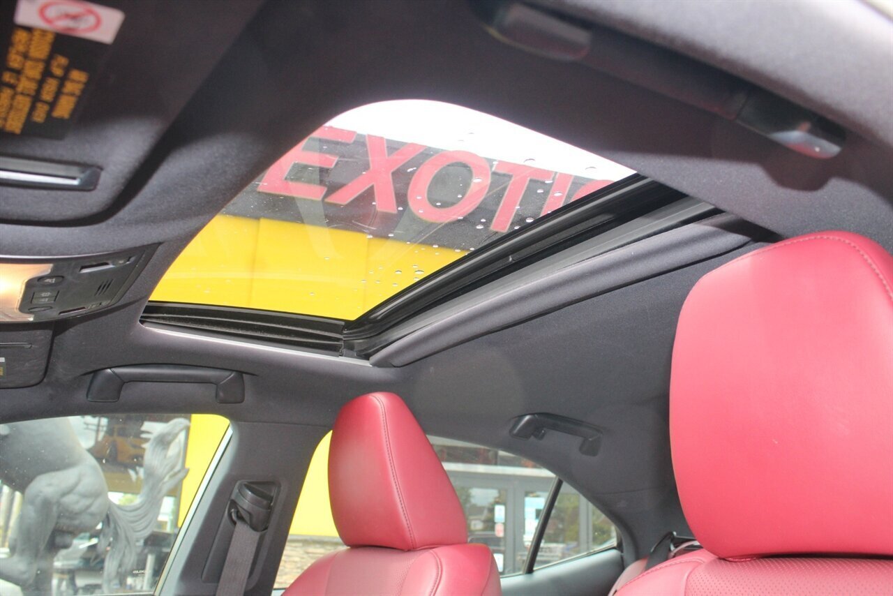 2016 Lexus IS200t - Photo 19 - Red Bank, NJ 07701