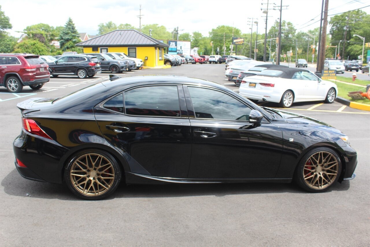 2016 Lexus IS200t - Photo 24 - Red Bank, NJ 07701