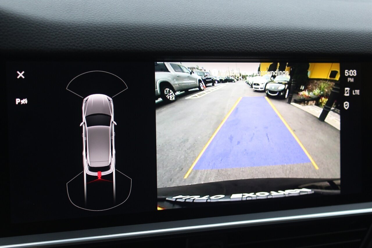 2022 Porsche Cayenne Platinum Edition - Photo 10 - Red Bank, NJ 07701