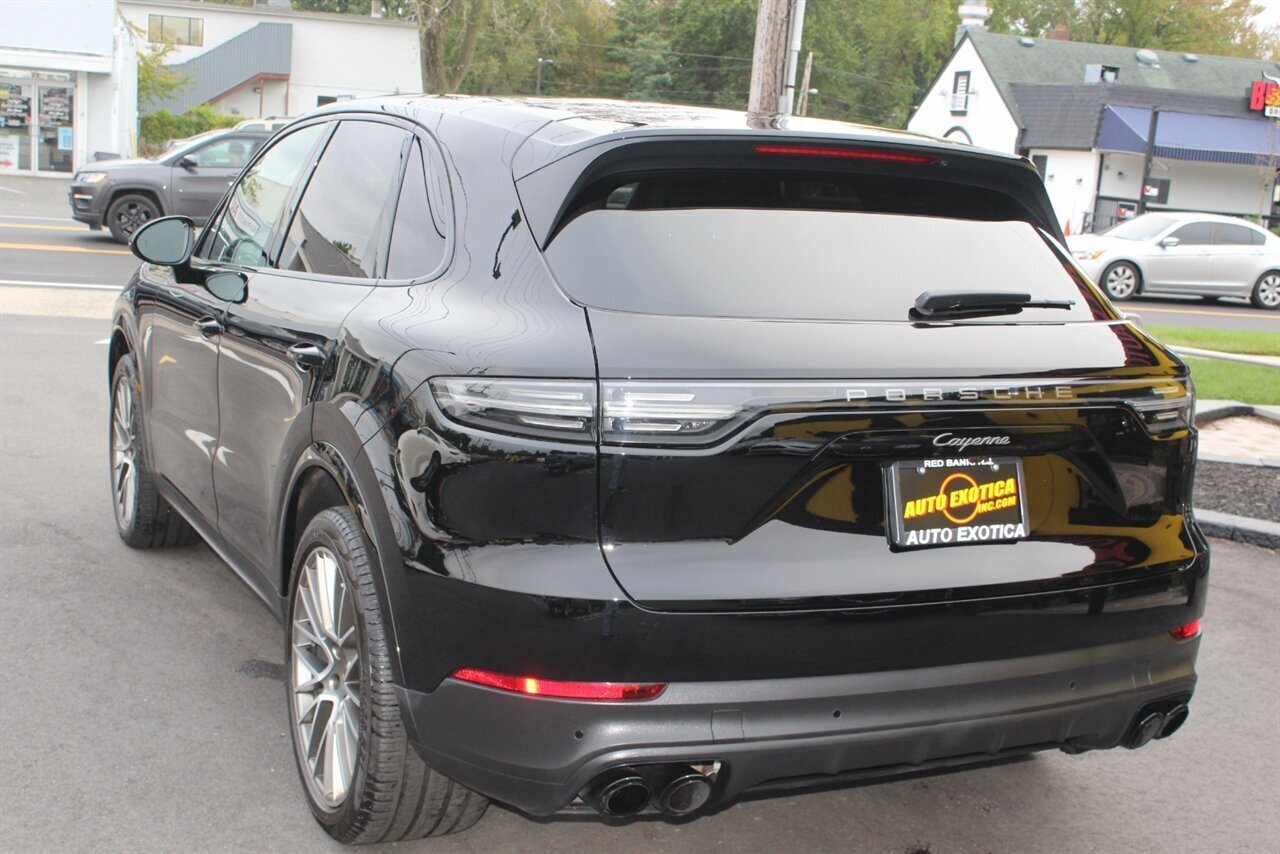 2022 Porsche Cayenne Platinum Edition - Photo 2 - Red Bank, NJ 07701