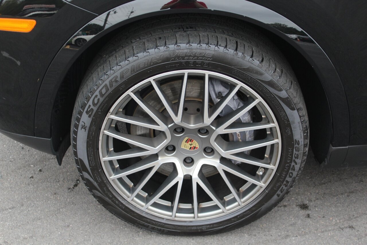 2022 Porsche Cayenne Platinum Edition - Photo 30 - Red Bank, NJ 07701