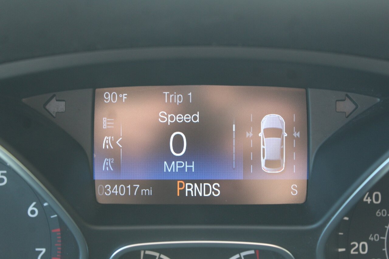 2016 Ford Focus Titanium photo 4