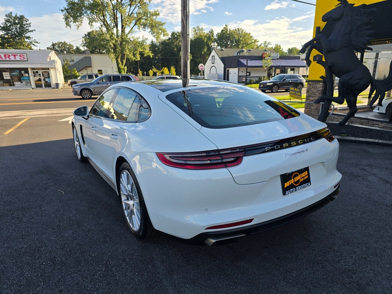 2018 Porsche Panamera 4 - Photo 31 - Red Bank, NJ 07701