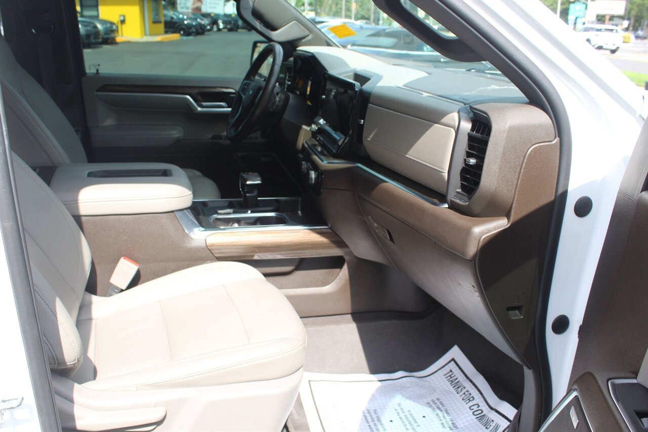 2022 Chevrolet Silverado 1500 RST - Photo 13 - Red Bank, NJ 07701