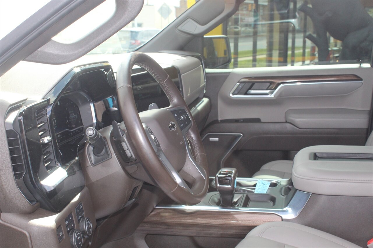 2022 Chevrolet Silverado 1500 RST - Photo 17 - Red Bank, NJ 07701