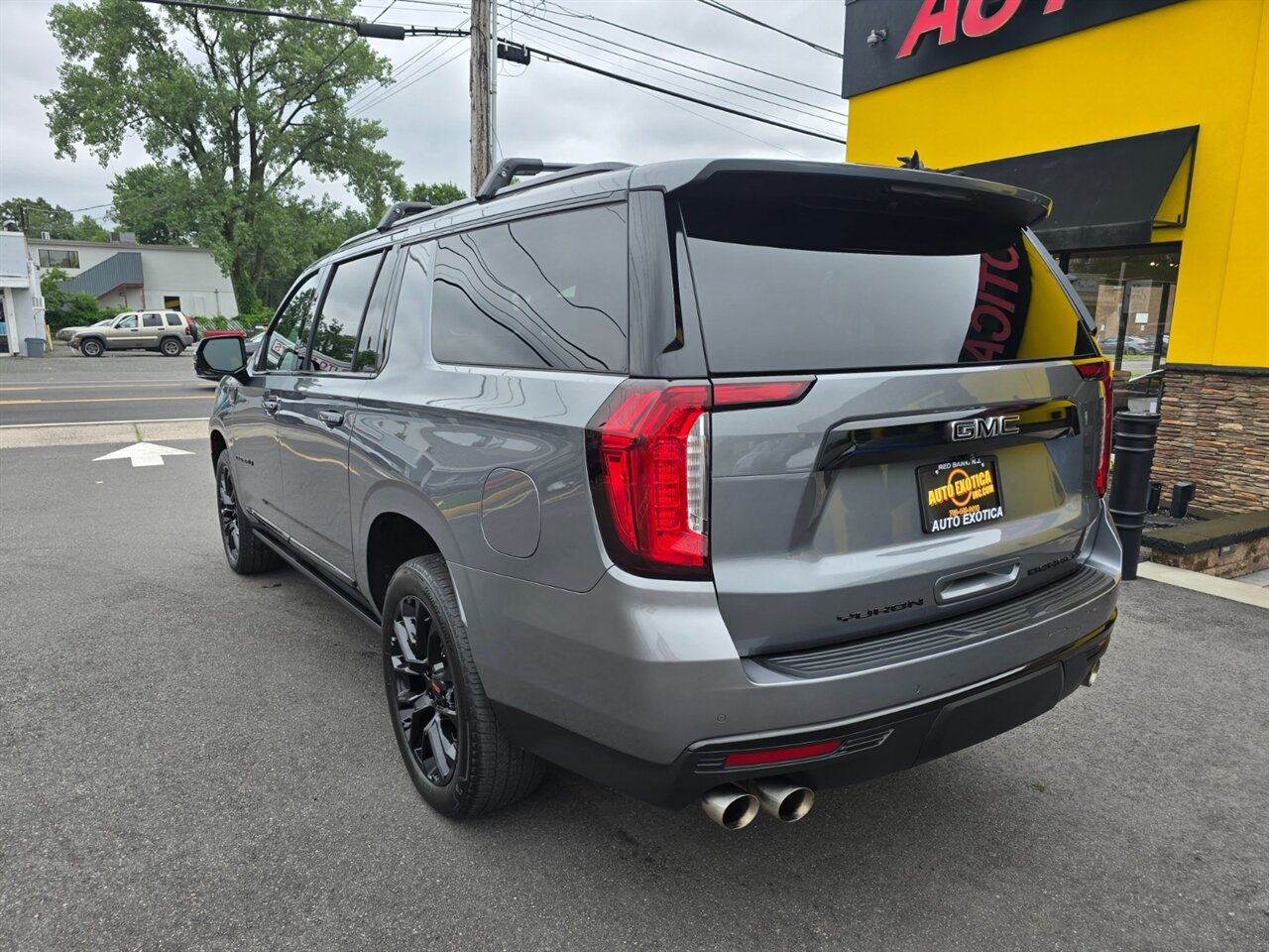 2022 GMC Yukon Denali - Photo 4 - Red Bank, NJ 07701