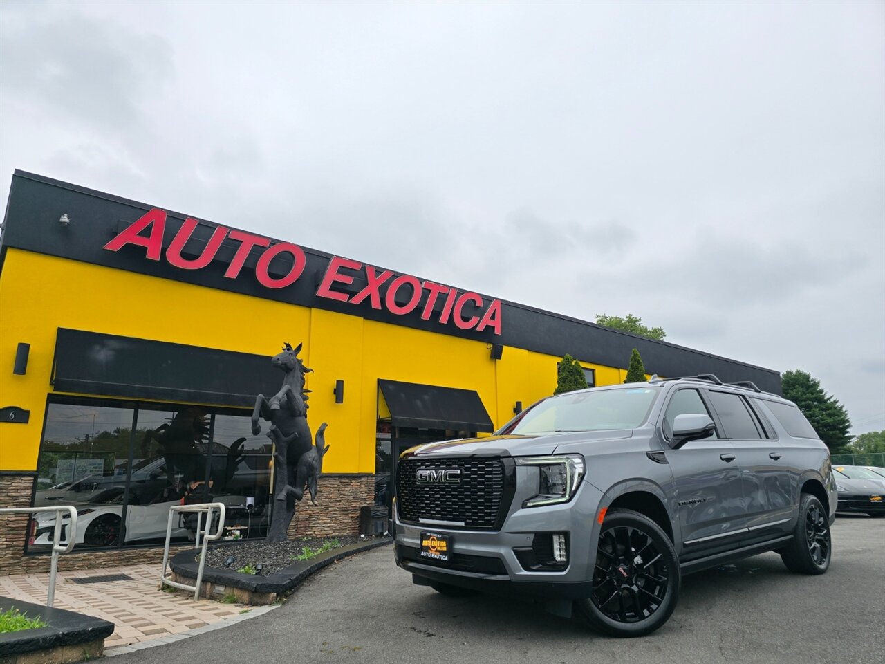 2022 GMC Yukon Denali   - Photo 1 - Red Bank, NJ 07701
