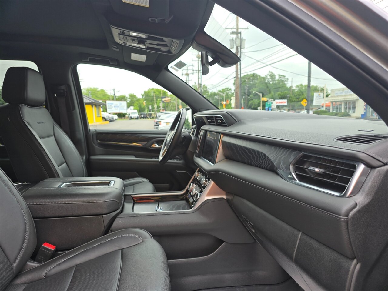2022 GMC Yukon Denali - Photo 22 - Red Bank, NJ 07701