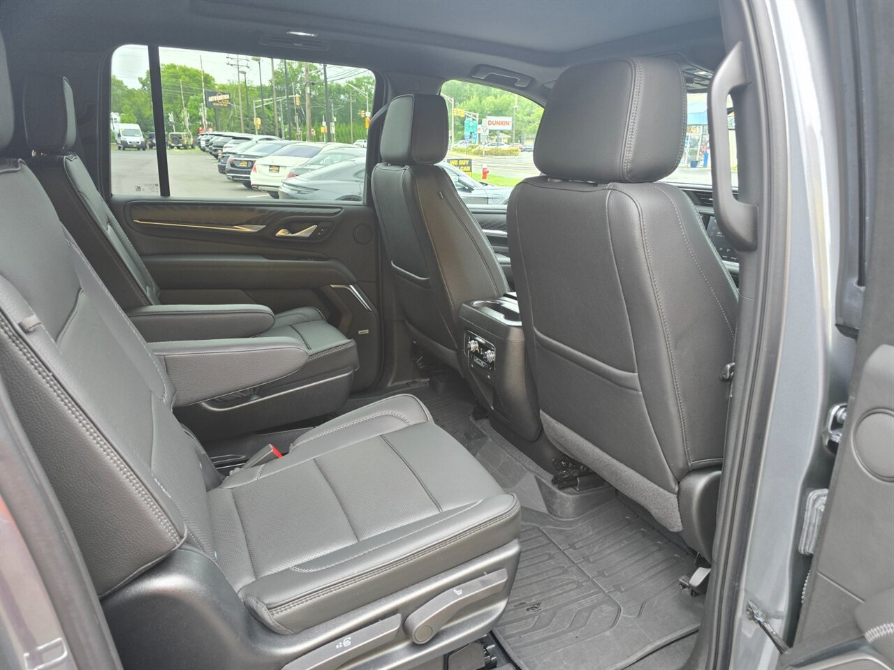 2022 GMC Yukon Denali - Photo 18 - Red Bank, NJ 07701