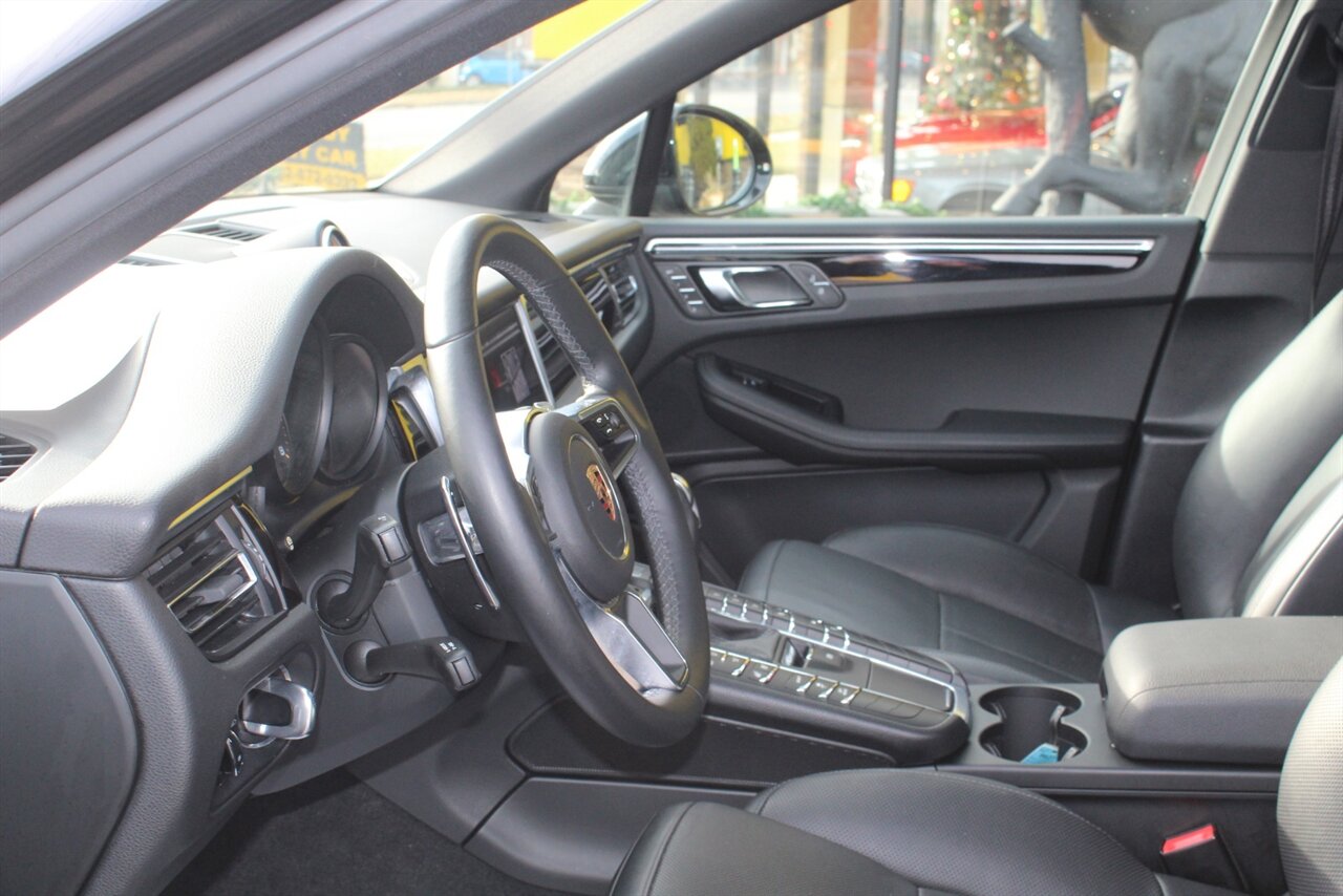 2020 Porsche Macan - Photo 19 - Red Bank, NJ 07701