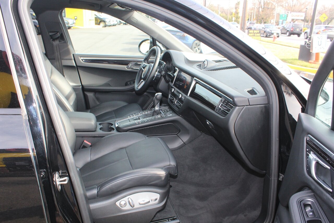 2020 Porsche Macan - Photo 15 - Red Bank, NJ 07701