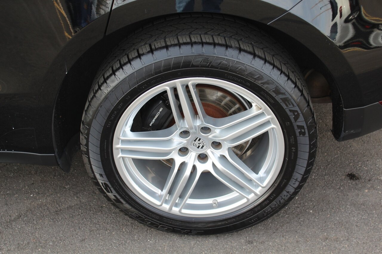 2020 Porsche Macan - Photo 30 - Red Bank, NJ 07701