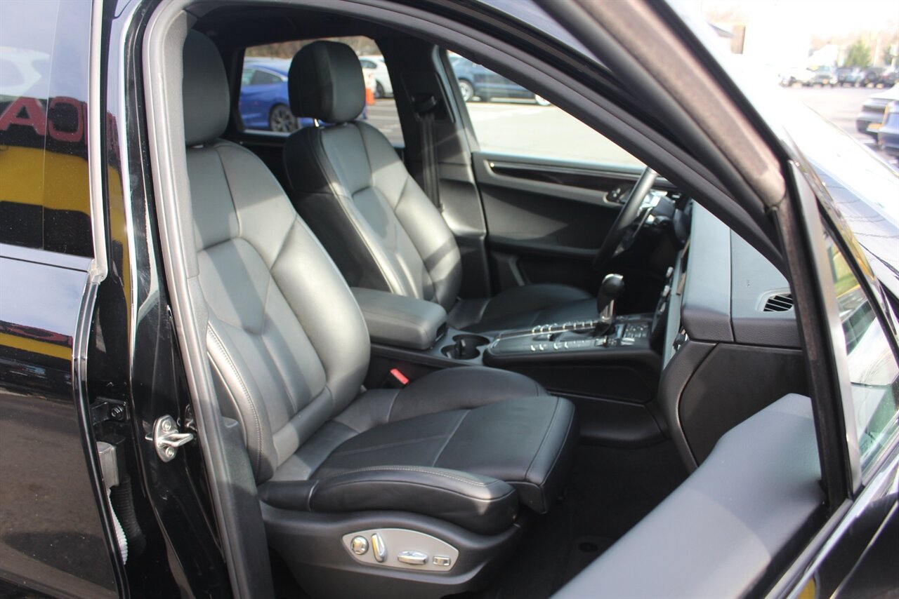 2020 Porsche Macan - Photo 16 - Red Bank, NJ 07701