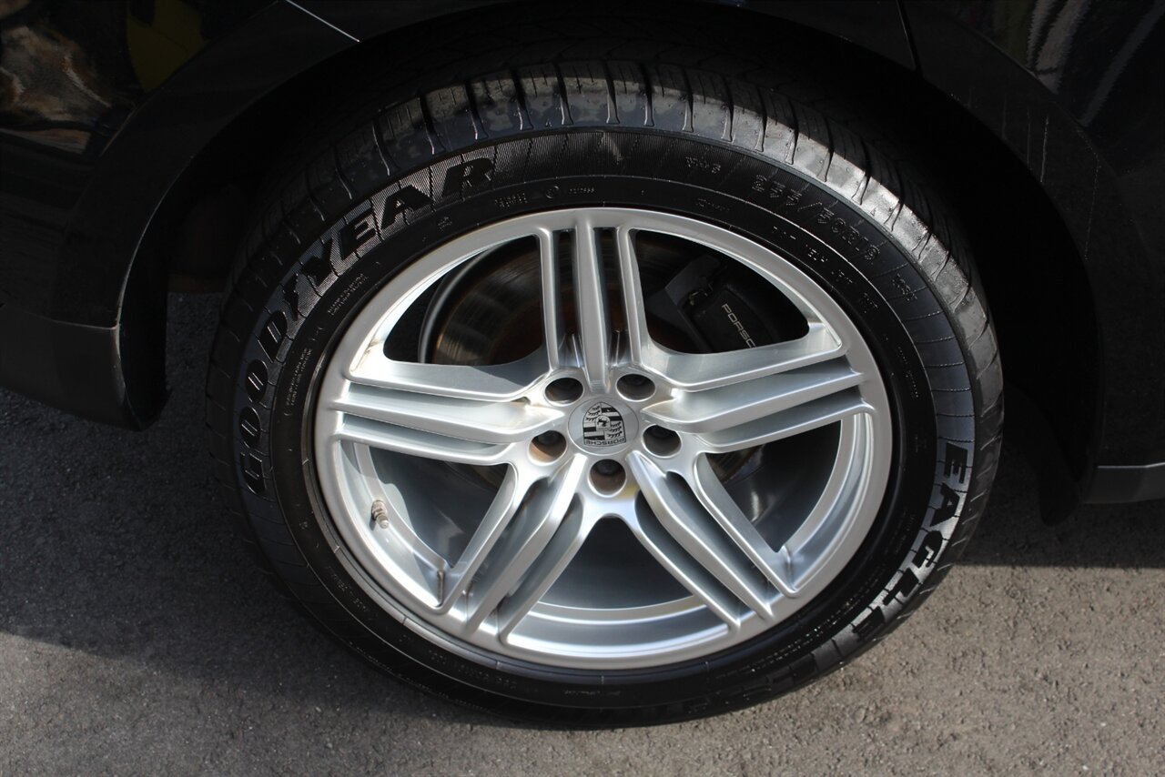 2020 Porsche Macan - Photo 27 - Red Bank, NJ 07701