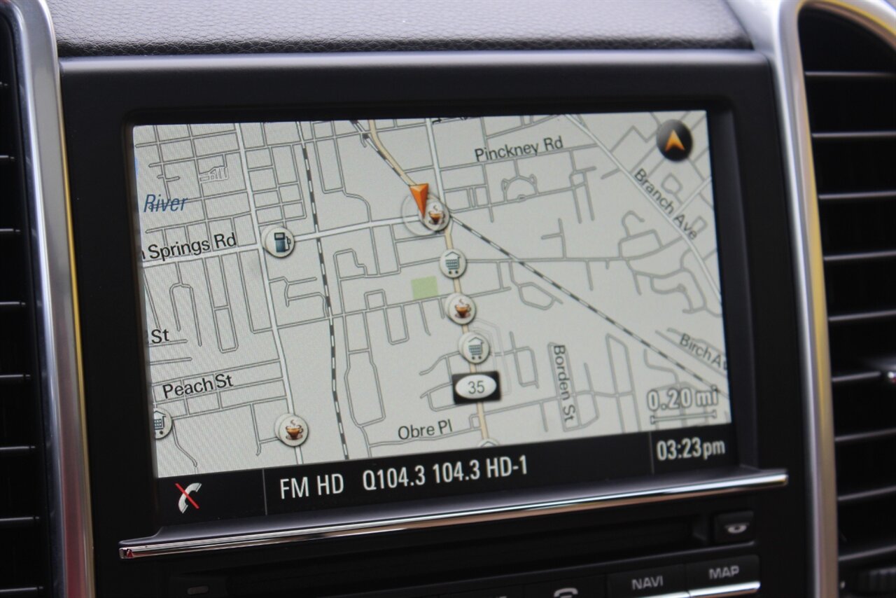 2016 Porsche Cayenne - Photo 10 - Red Bank, NJ 07701