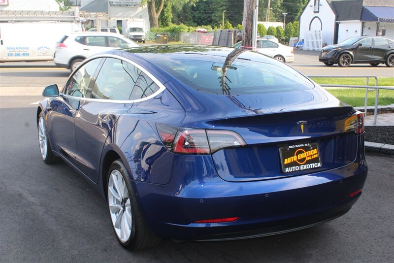 2019 Tesla Model 3 Mid Range  