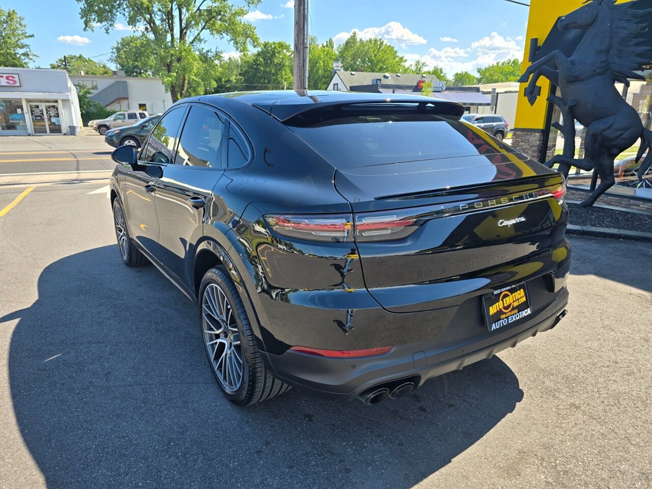 2020 Porsche Cayenne Coupe - Photo 2 - Red Bank, NJ 07701