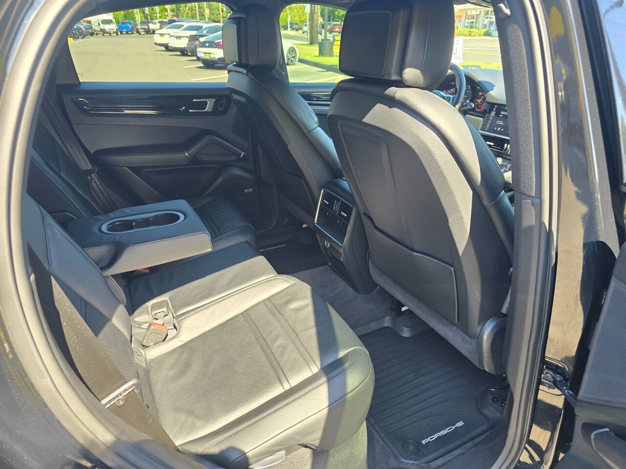 2020 Porsche Cayenne Coupe - Photo 16 - Red Bank, NJ 07701