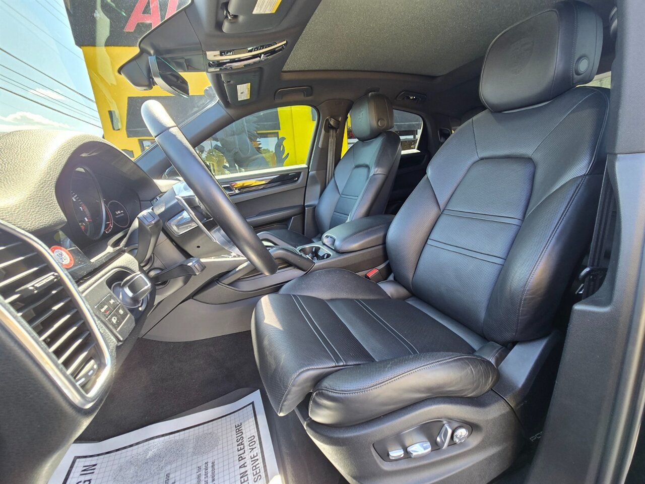2020 Porsche Cayenne Coupe - Photo 13 - Red Bank, NJ 07701