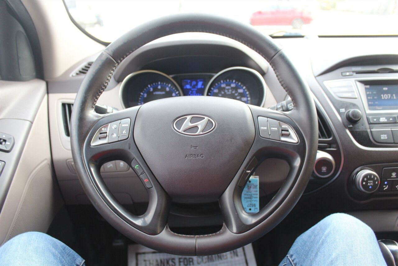 2014 Hyundai Tucson SE photo 5