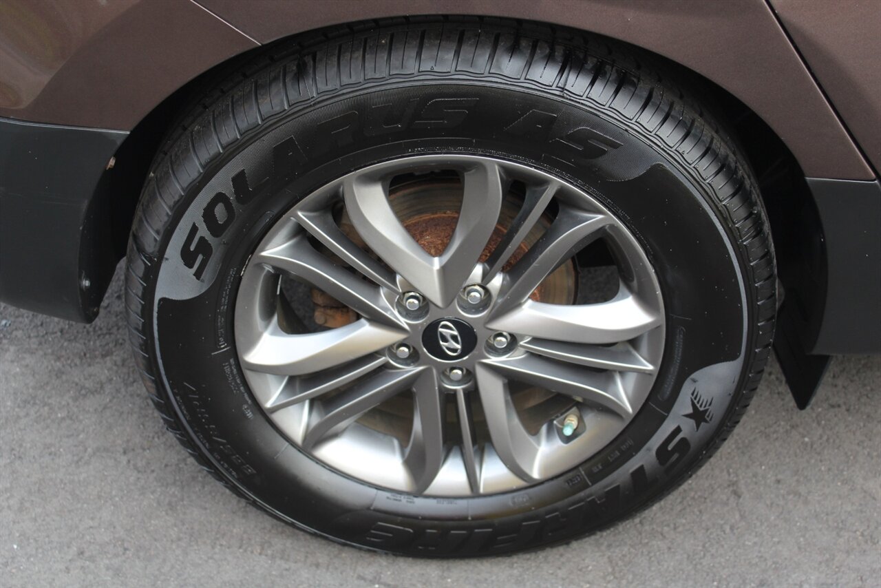 2014 Hyundai Tucson SE photo 13