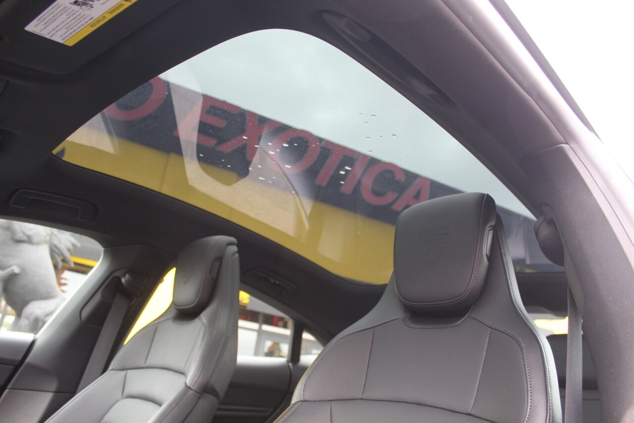 2022 Porsche Taycan - Photo 21 - Red Bank, NJ 07701