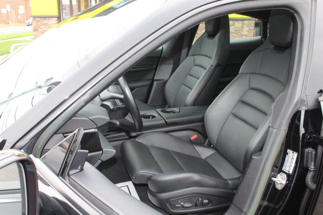 2022 Porsche Taycan - Photo 12 - Red Bank, NJ 07701