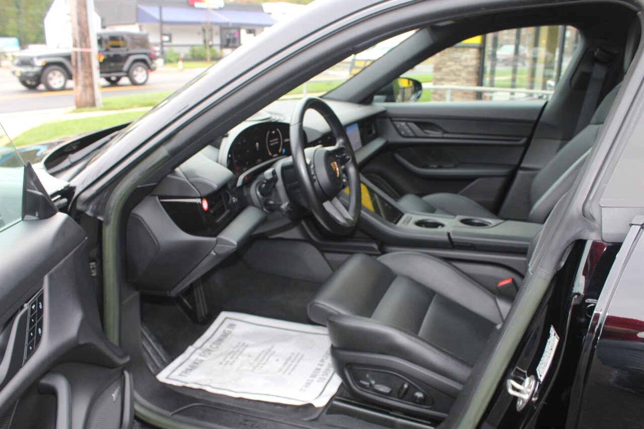 2022 Porsche Taycan - Photo 11 - Red Bank, NJ 07701