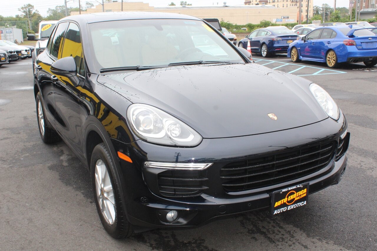 2016 Porsche Cayenne photo 3
