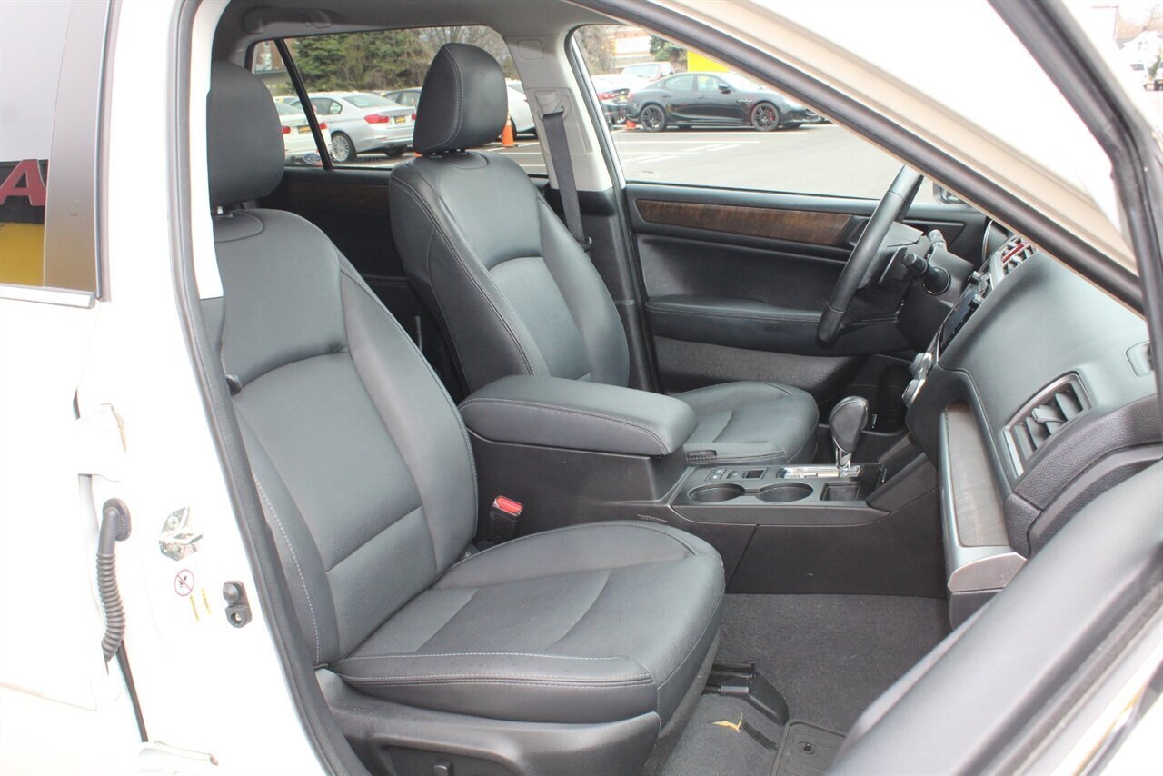 2017 Subaru Outback 2.5i Limited - Photo 14 - Red Bank, NJ 07701