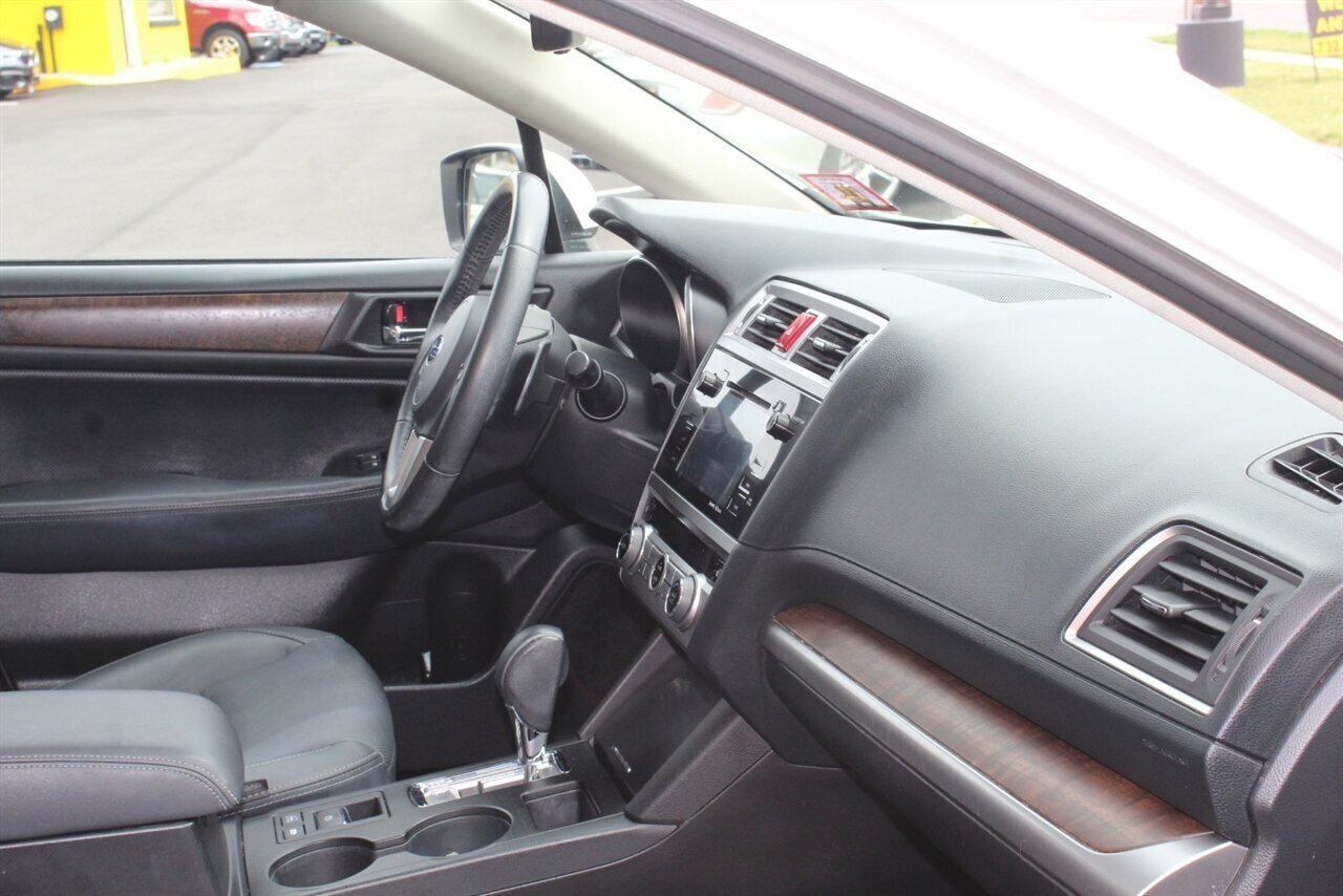 2017 Subaru Outback 2.5i Limited - Photo 18 - Red Bank, NJ 07701