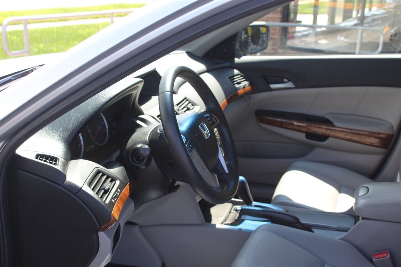 2012 Honda Accord EX-L - Photo 14 - Red Bank, NJ 07701