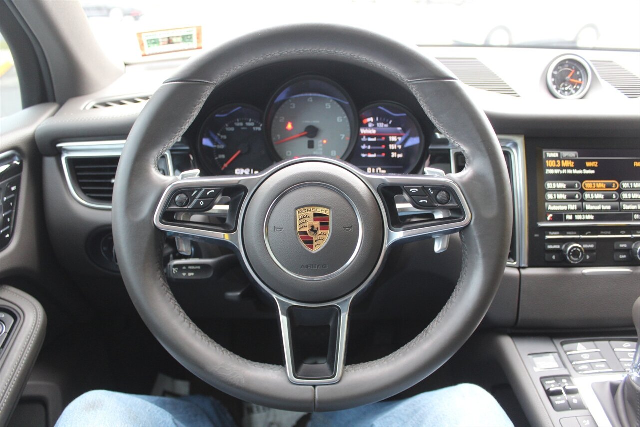 2016 Porsche Macan S - Photo 6 - Red Bank, NJ 07701