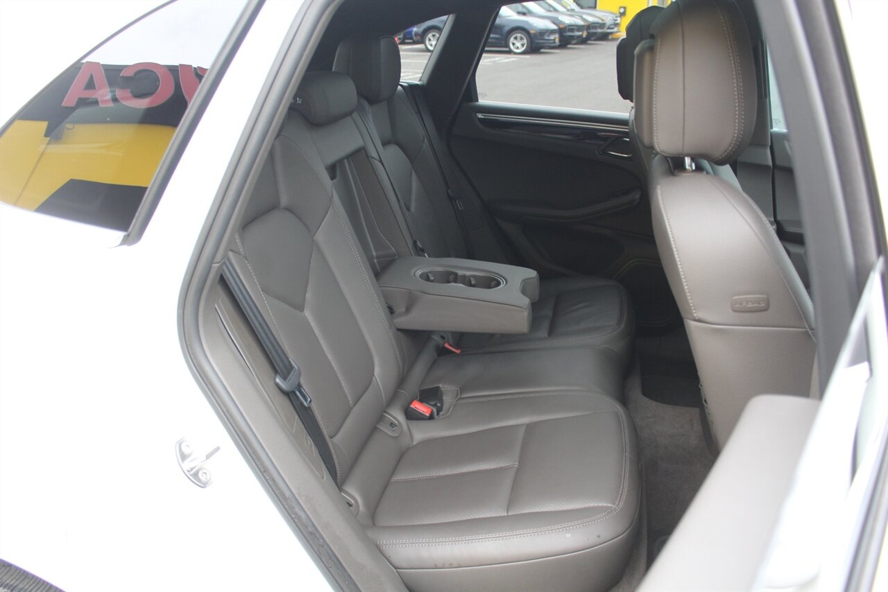 2016 Porsche Macan S - Photo 15 - Red Bank, NJ 07701