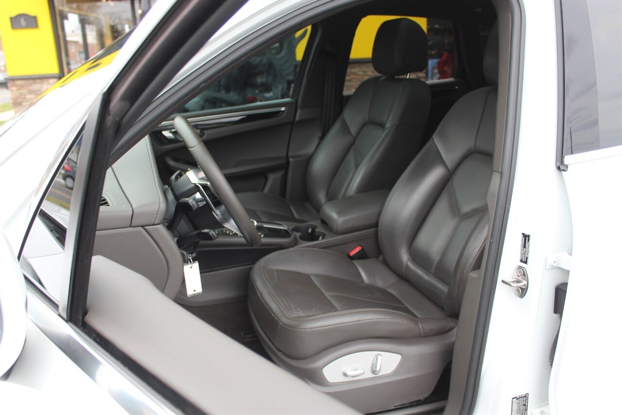 2016 Porsche Macan S - Photo 11 - Red Bank, NJ 07701
