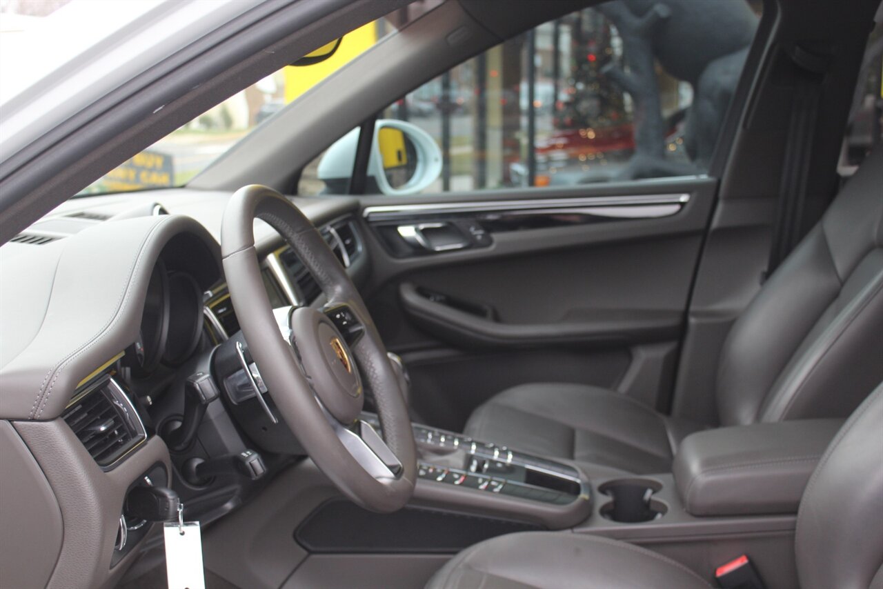 2016 Porsche Macan S - Photo 16 - Red Bank, NJ 07701