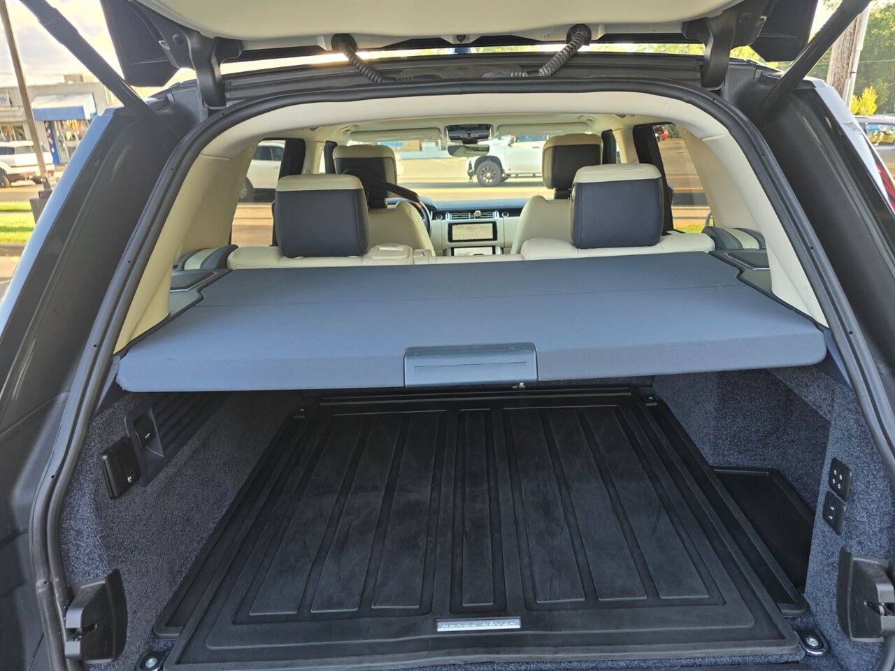2019 Land Rover Range Rover Supercharged - Photo 24 - Red Bank, NJ 07701