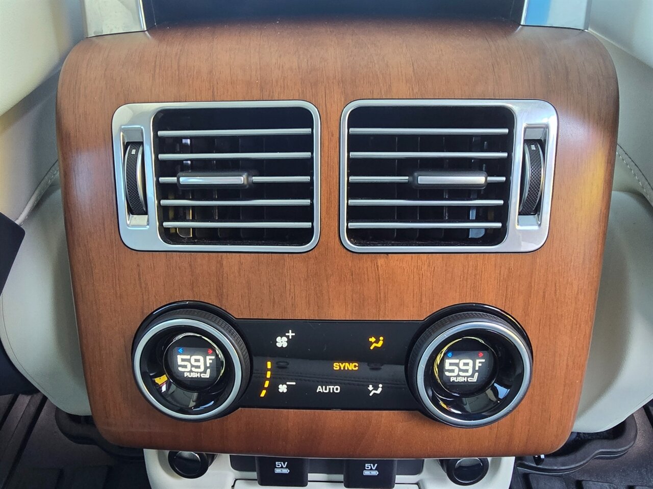2019 Land Rover Range Rover Supercharged - Photo 9 - Red Bank, NJ 07701