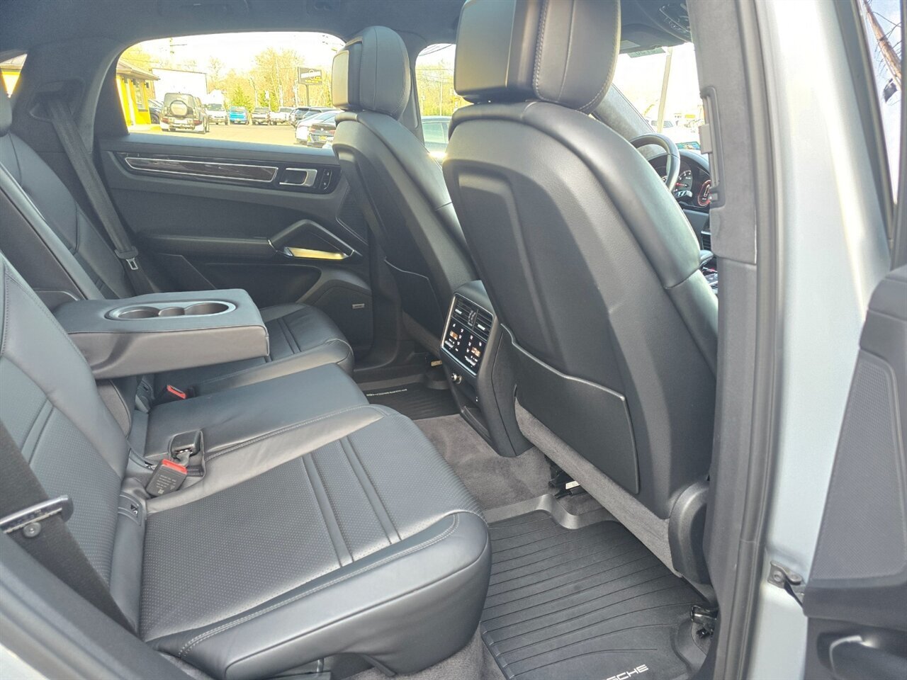 2020 Porsche Cayenne Turbo Coupe - Photo 17 - Red Bank, NJ 07701