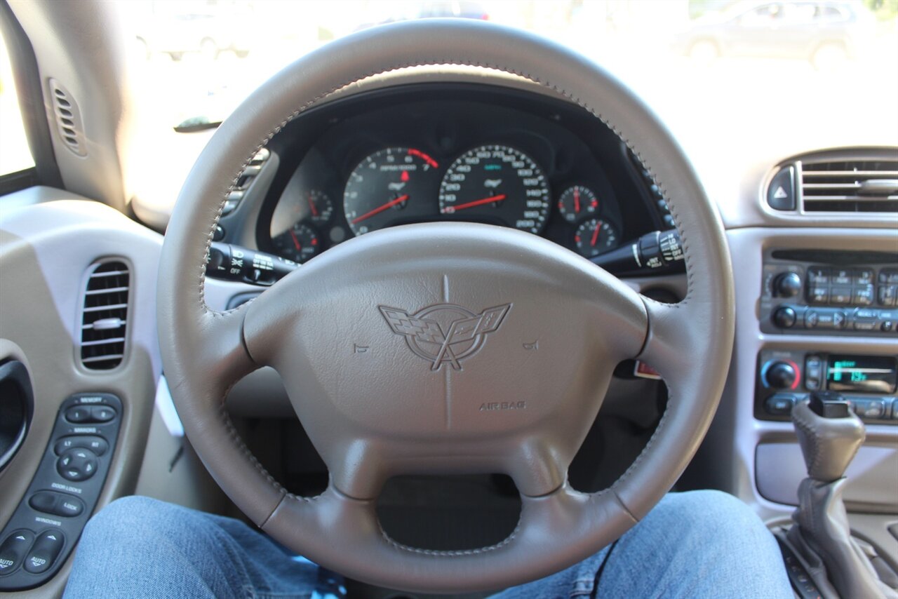 2003 Chevrolet Corvette 50th Anniversary - Photo 10 - Red Bank, NJ 07701