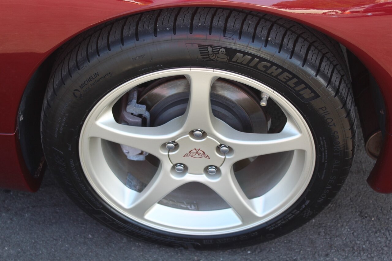2003 Chevrolet Corvette 50th Anniversary - Photo 33 - Red Bank, NJ 07701