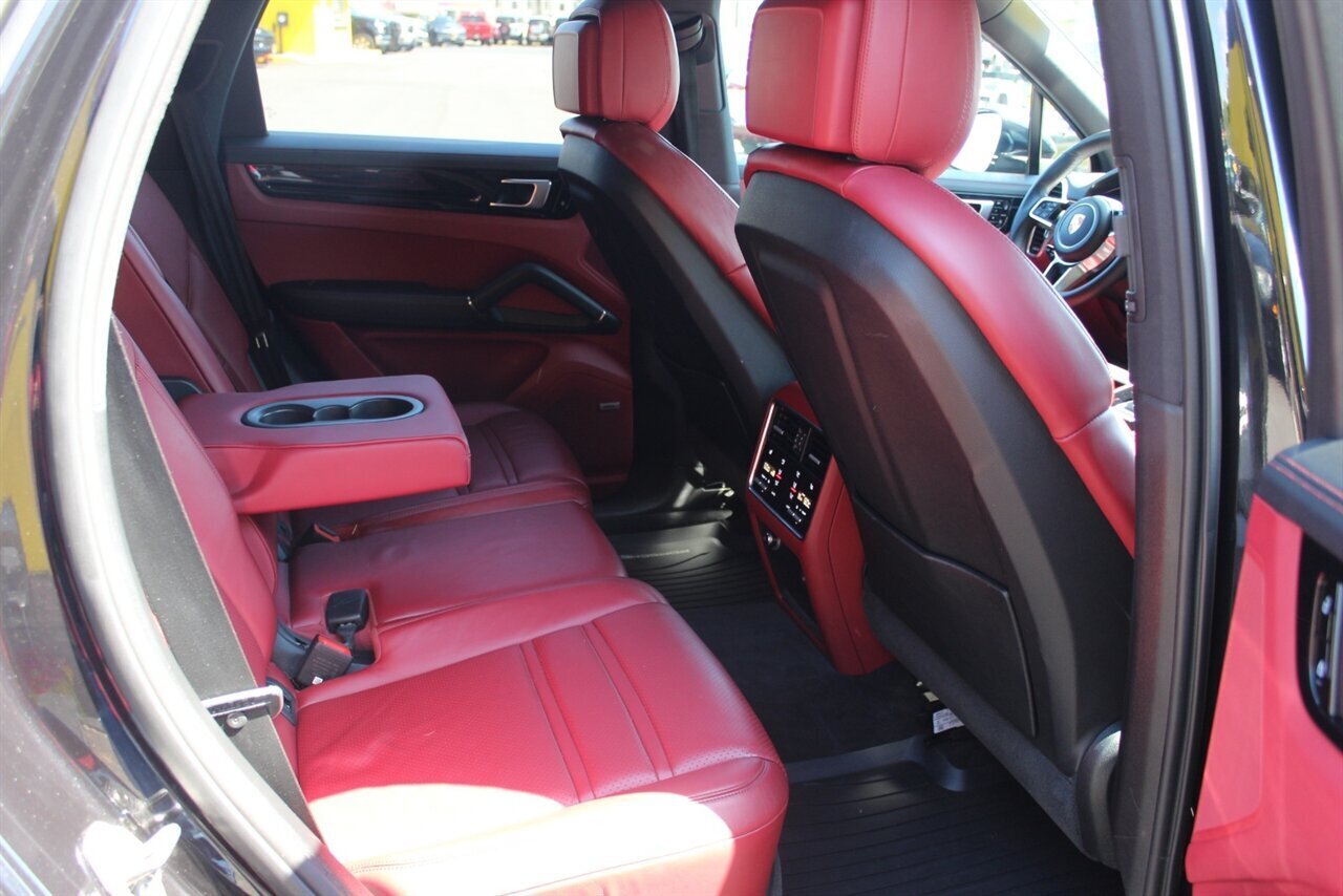 2019 Porsche Cayenne - Photo 17 - Red Bank, NJ 07701