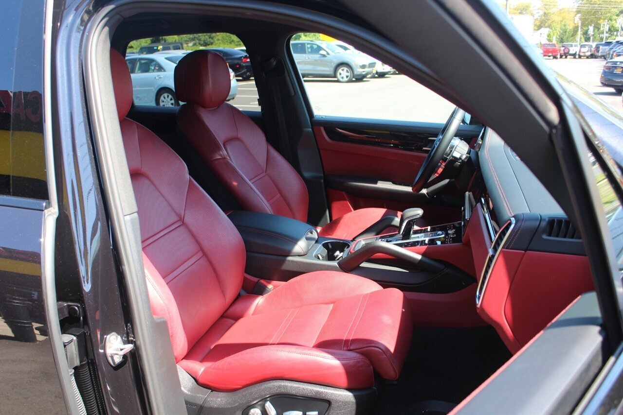 2019 Porsche Cayenne - Photo 16 - Red Bank, NJ 07701
