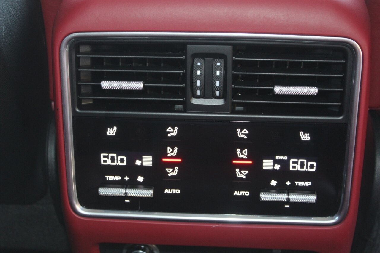 2019 Porsche Cayenne - Photo 9 - Red Bank, NJ 07701