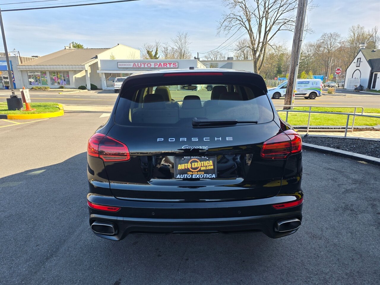 2016 Porsche Cayenne - Photo 23 - Red Bank, NJ 07701
