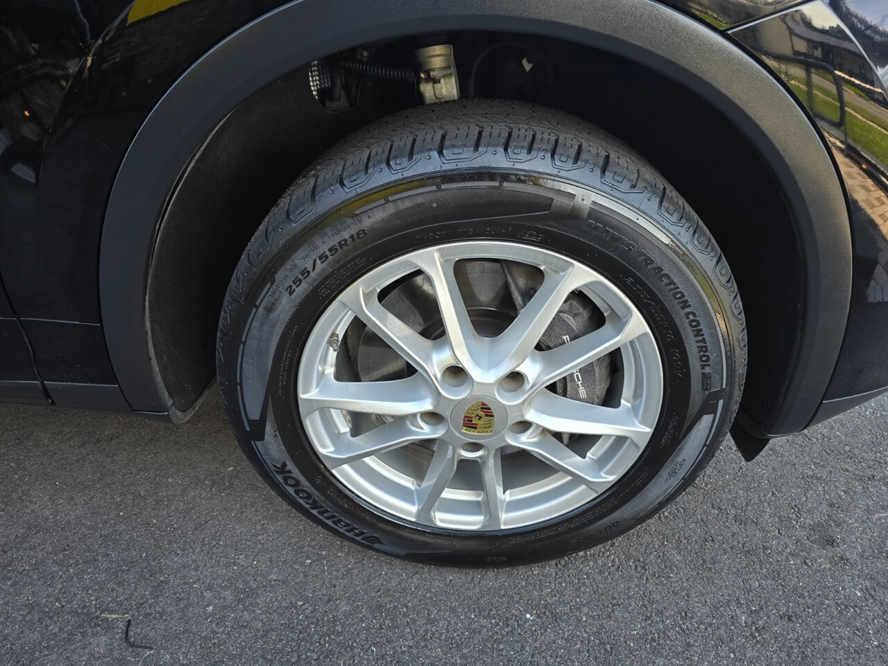 2016 Porsche Cayenne - Photo 28 - Red Bank, NJ 07701