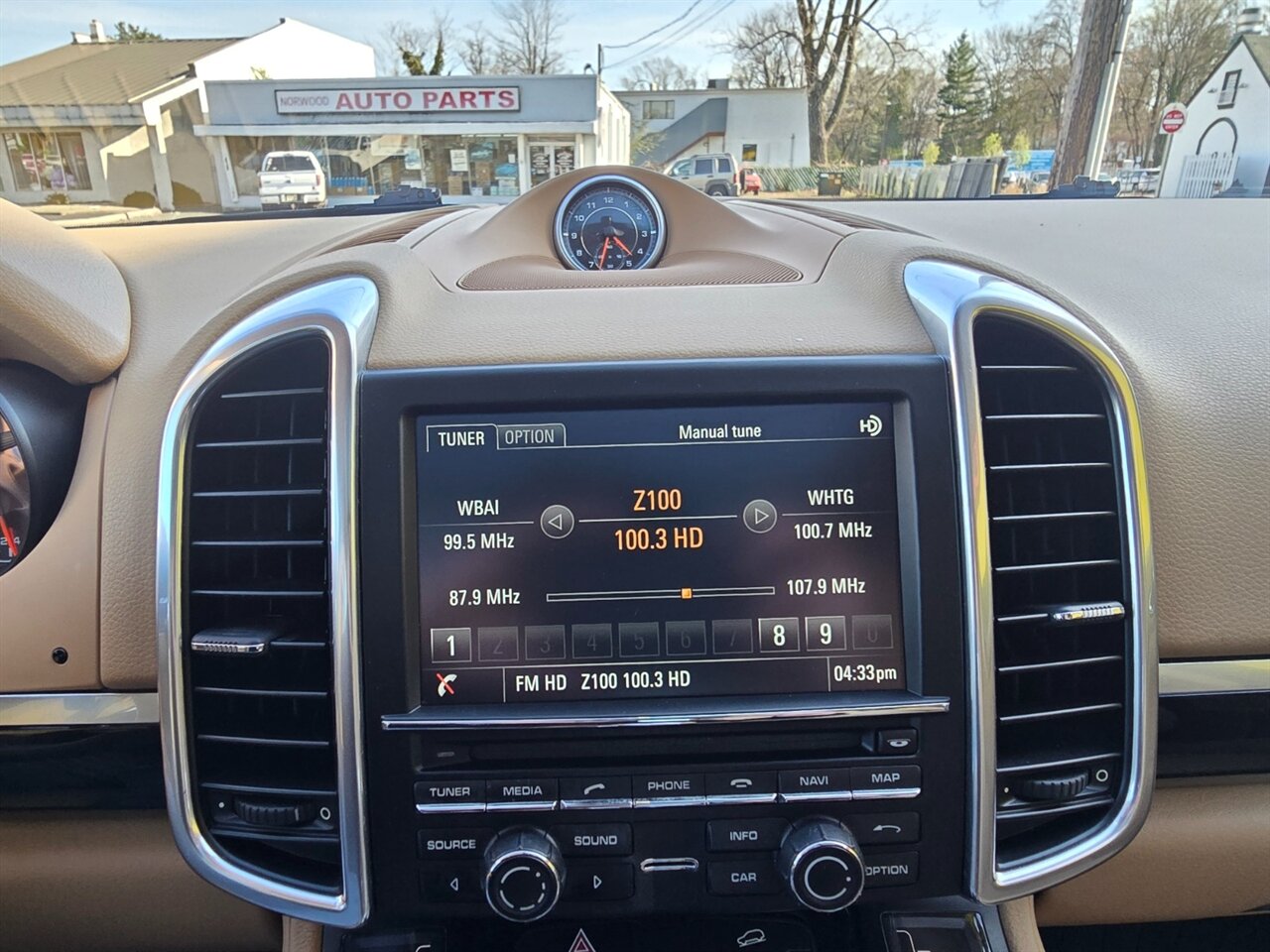 2016 Porsche Cayenne - Photo 7 - Red Bank, NJ 07701