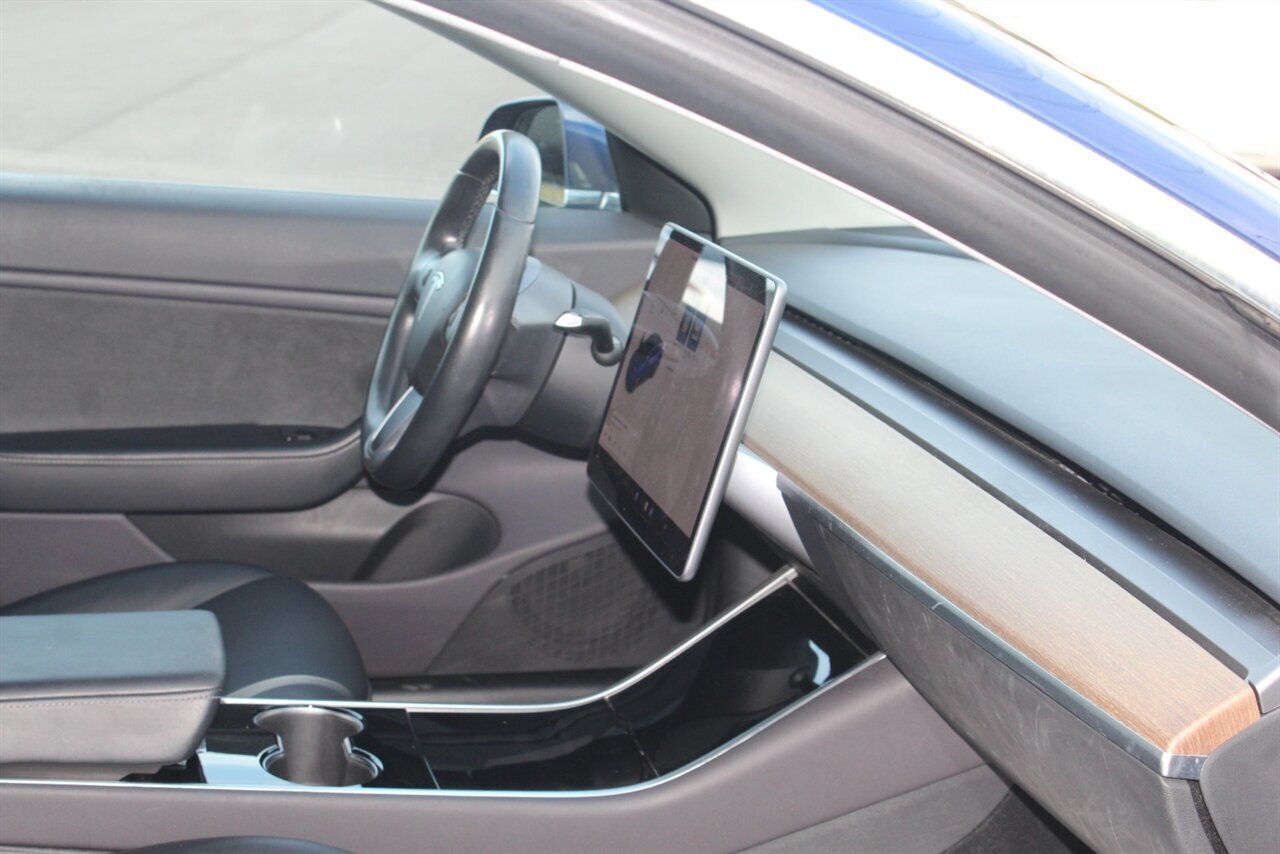 2019 Tesla Model 3 Mid Range - Photo 18 - Red Bank, NJ 07701