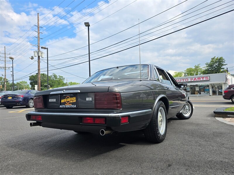 1989 Jaguar XJ6  